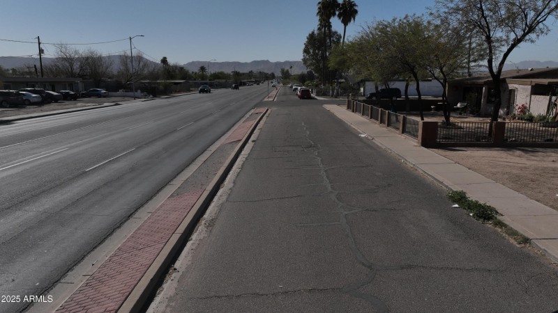 Access Road_Facing South