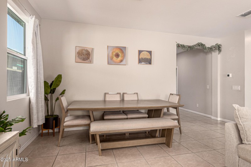 Eat-in Dining Area