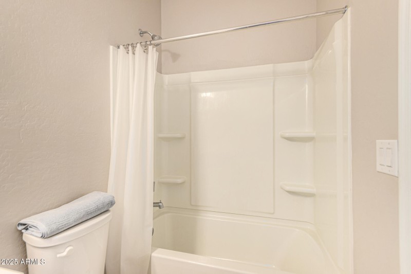shower/tub