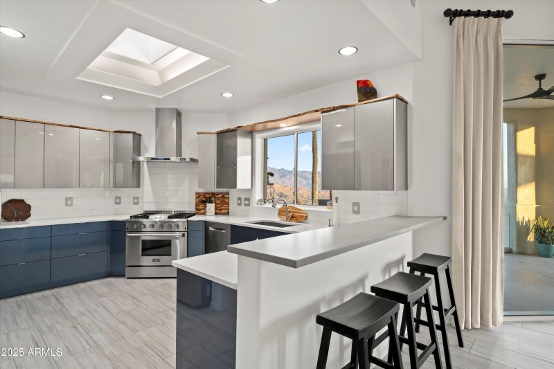 13-Kitchen