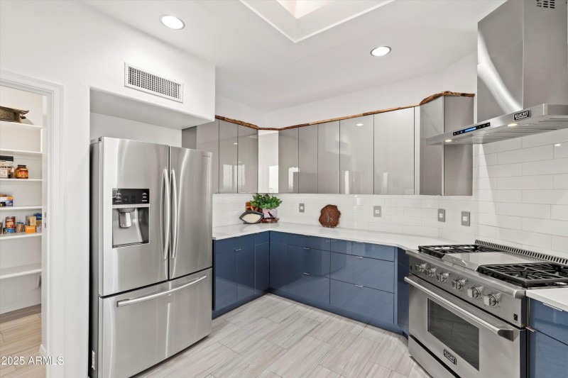 15-Kitchen
