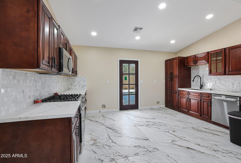 Kitchen1