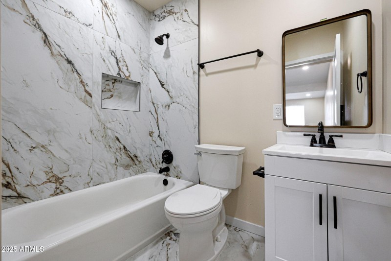 5thBedBathroom