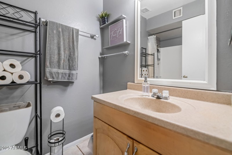 4417 W Sandra Cir-018-016-1500x1000