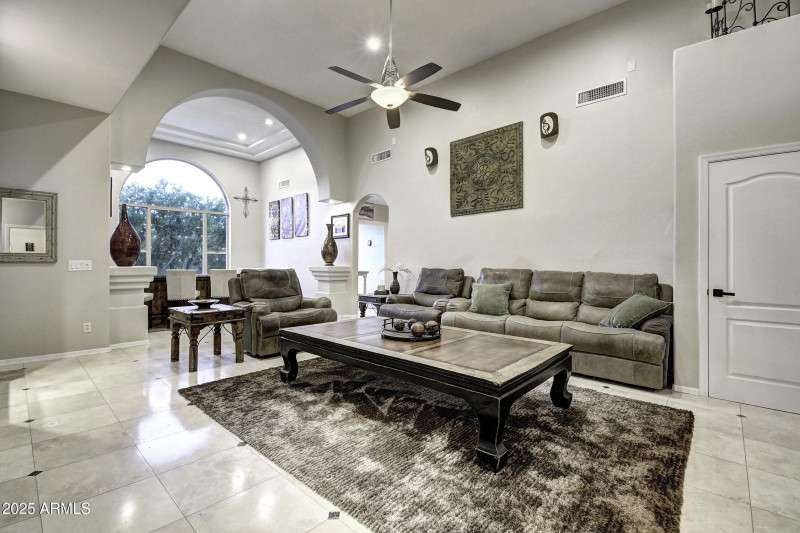 15038 E Marathon Dr (25)