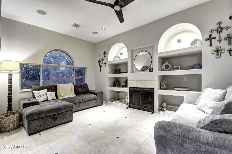 15038 E Marathon Dr (33)