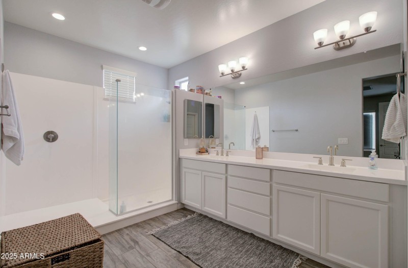 1654 W Redwood Ln -43
