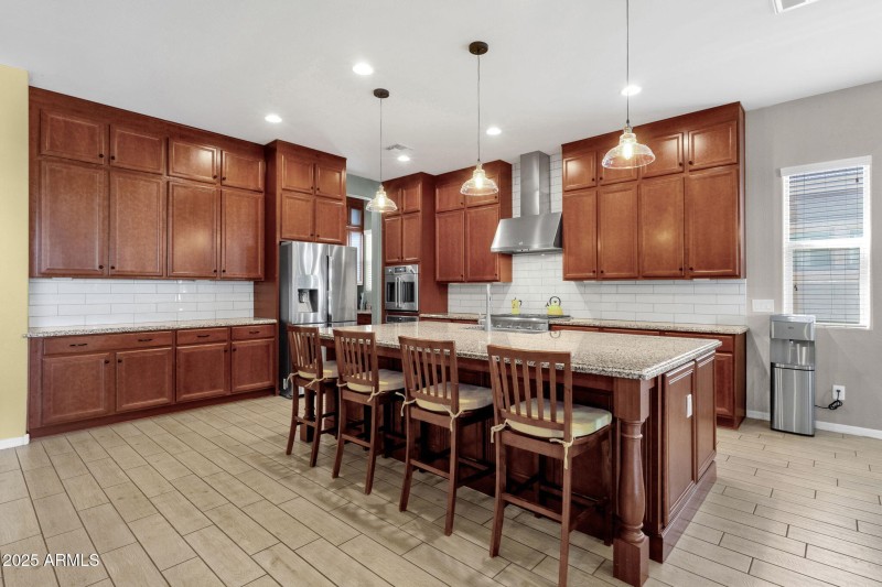 Designer Cabinets to Ceiling