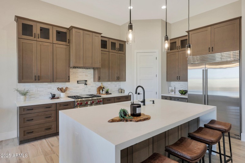 12 Kitchen B2-14