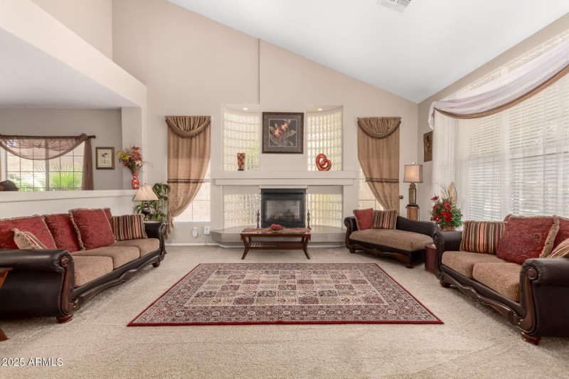 Grand Living room