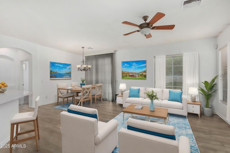13-Hulet - Living Room - Standard - 10