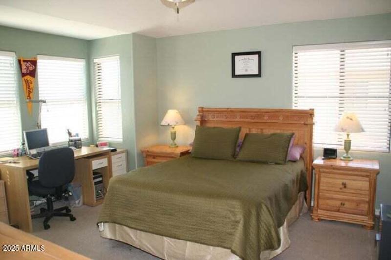 20080822035202465985000000-o