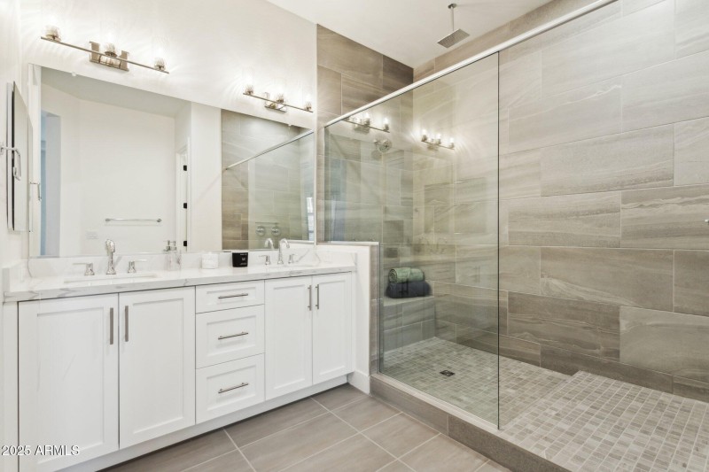 Plan 2 - Main Floor Primary Bath