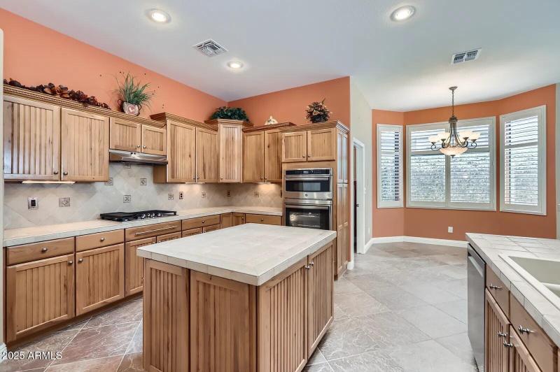 12 Kitchen