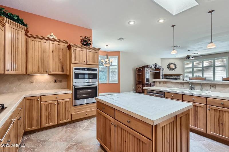 13 Kitchen