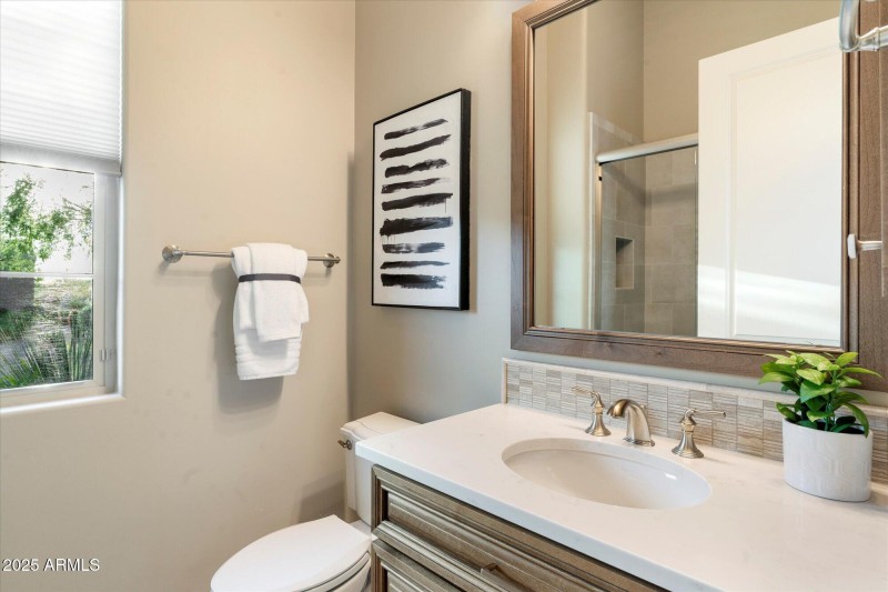38-Bathroom