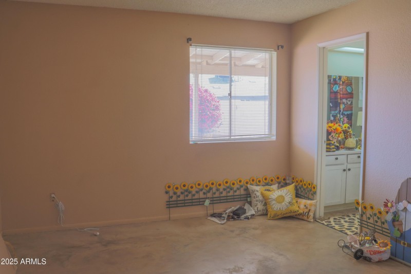 10603 W Ruth Ave-56