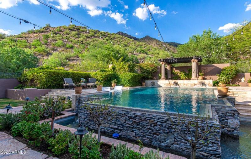 Award Winning Pool & Spa