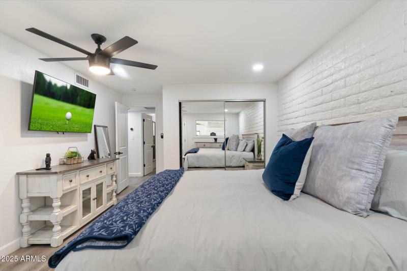 11-web-or-mls-PML09213