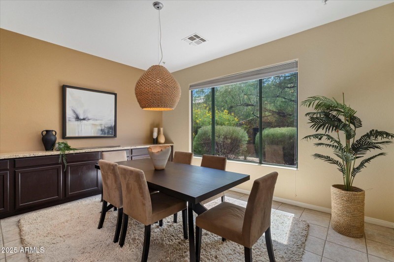 03-Dining Room