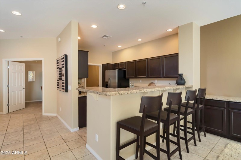 07-Kitchen Dining