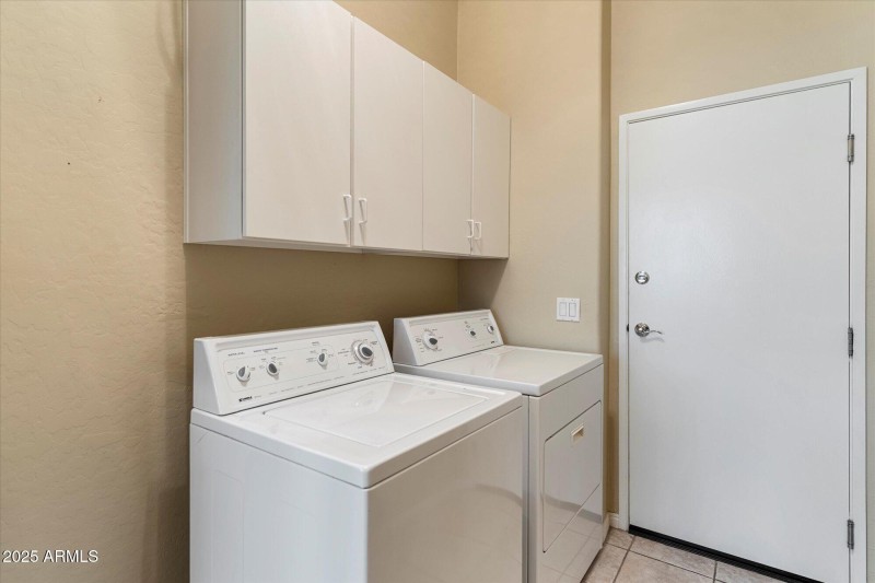 21-Laundry Room