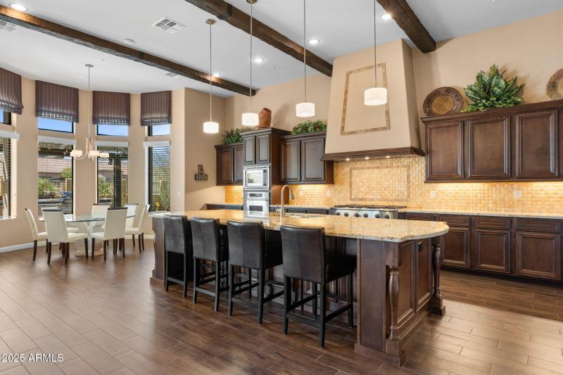 17-web-or-mls-2304-n-steele-cir