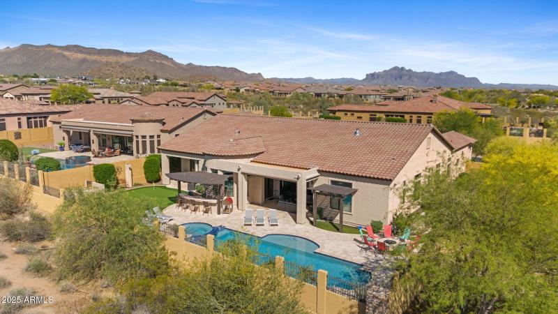 73-web-or-mls-2304-n-steele-cir