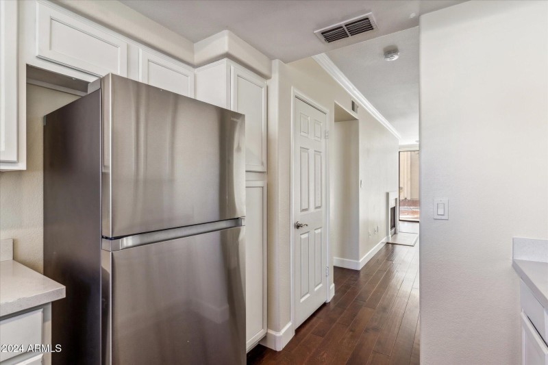 20-Kitchen