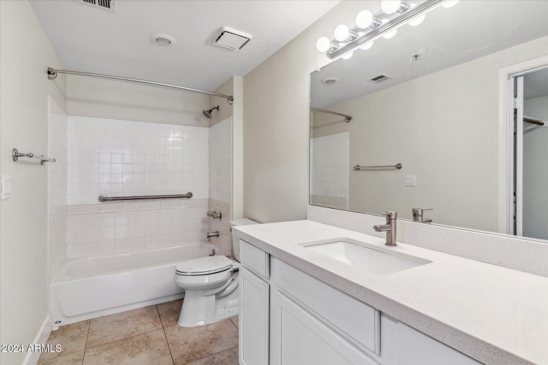 25-Primary Bathroom