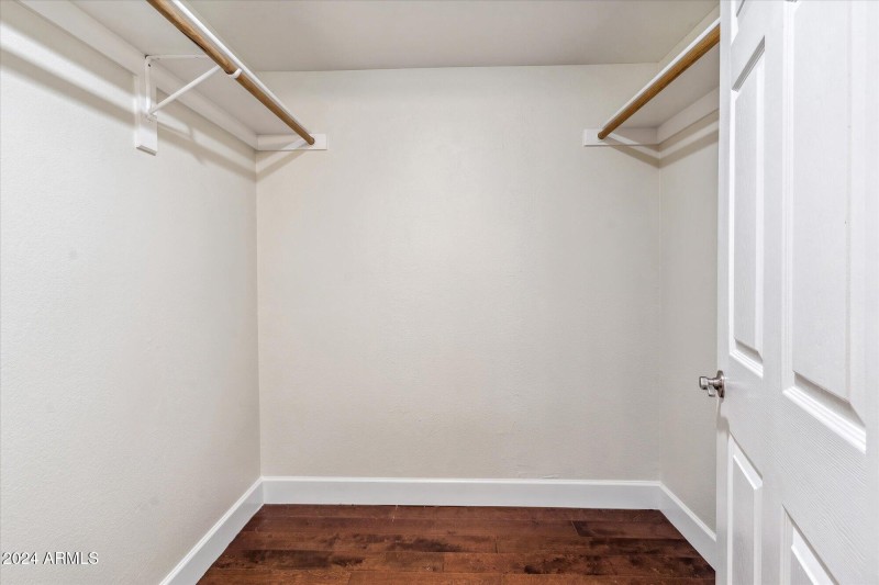27-Closet