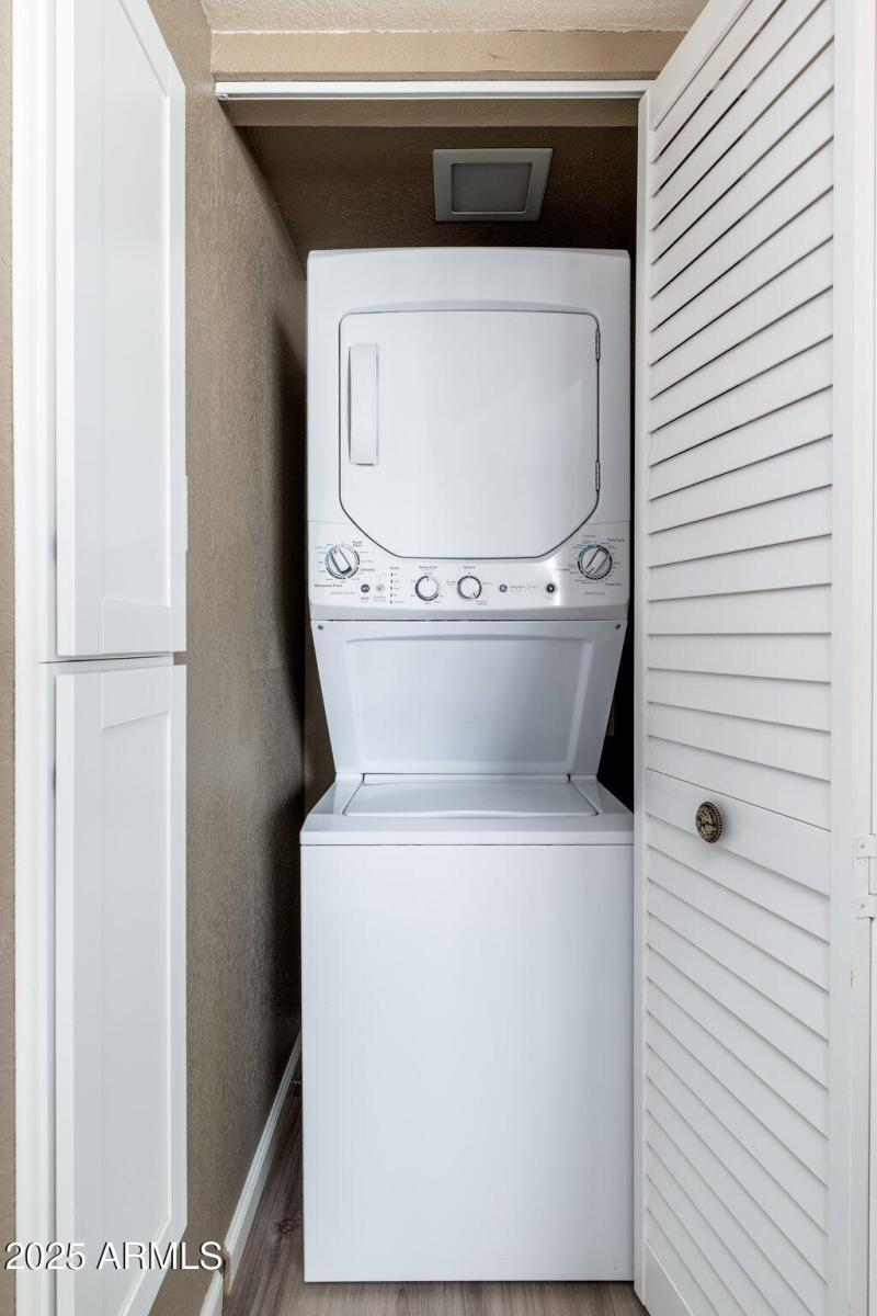 20818 N 21st Dr - 21