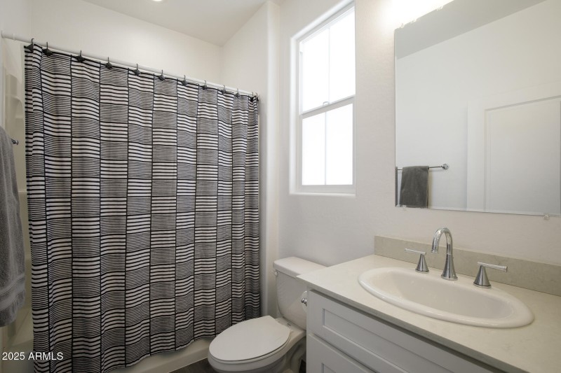 3218 W Glendale Unit 8-25