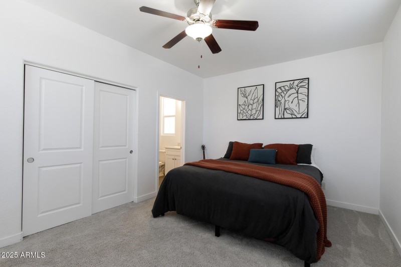 3218 W Glendale Unit 8-24