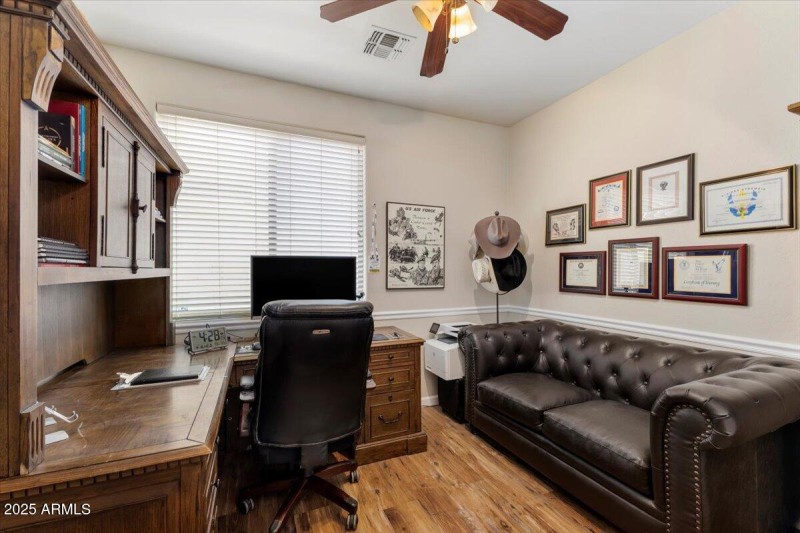 2nd bedroom used as office