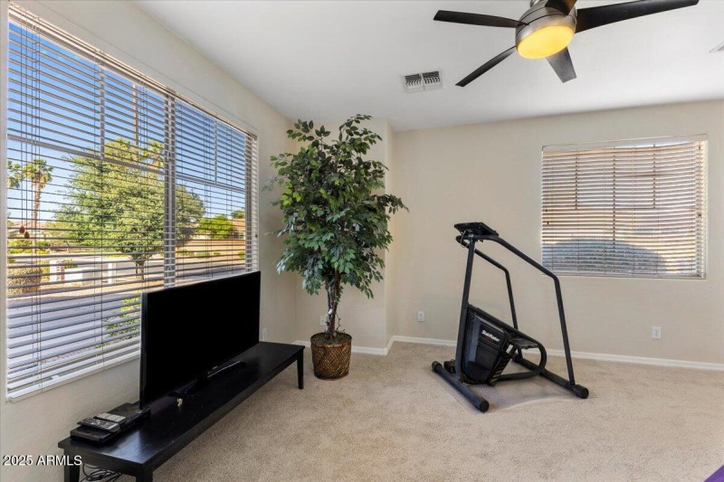 4th bedroom w/walkin closet used as gym