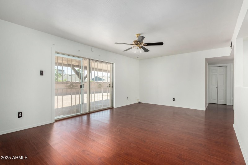 24 - Orangewood