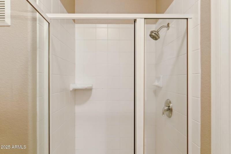 16-web-or-mls-9555-e-raintree-dr-unit-20