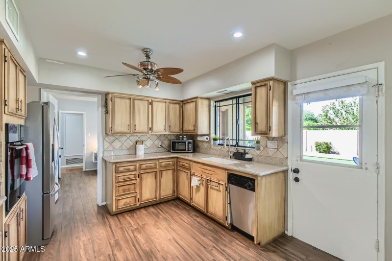 22 Kitchen - Copy