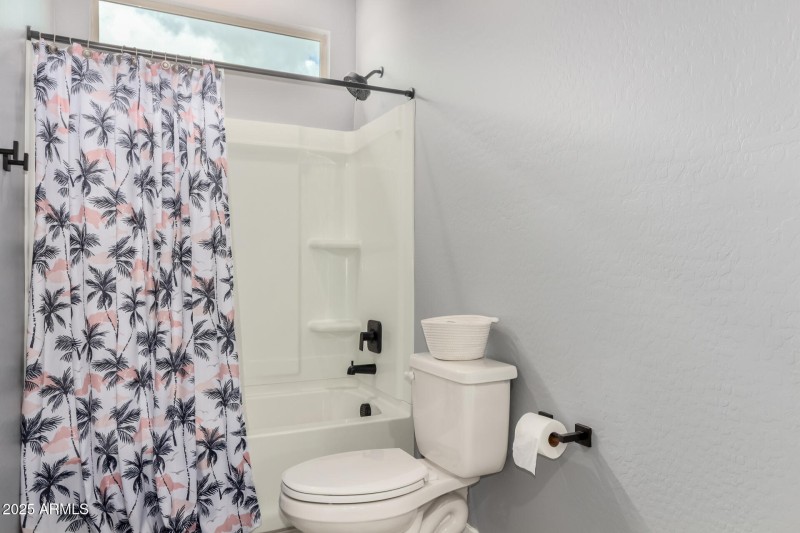Jack & Jill Bath