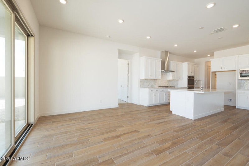 Tri Pointe Sentinel 17 - Dining-3MLS
