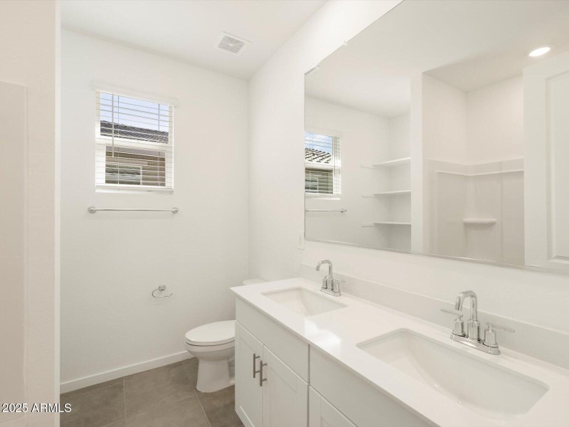 Bath 2 Double Sinks