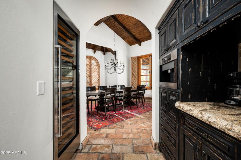Serving pantry
