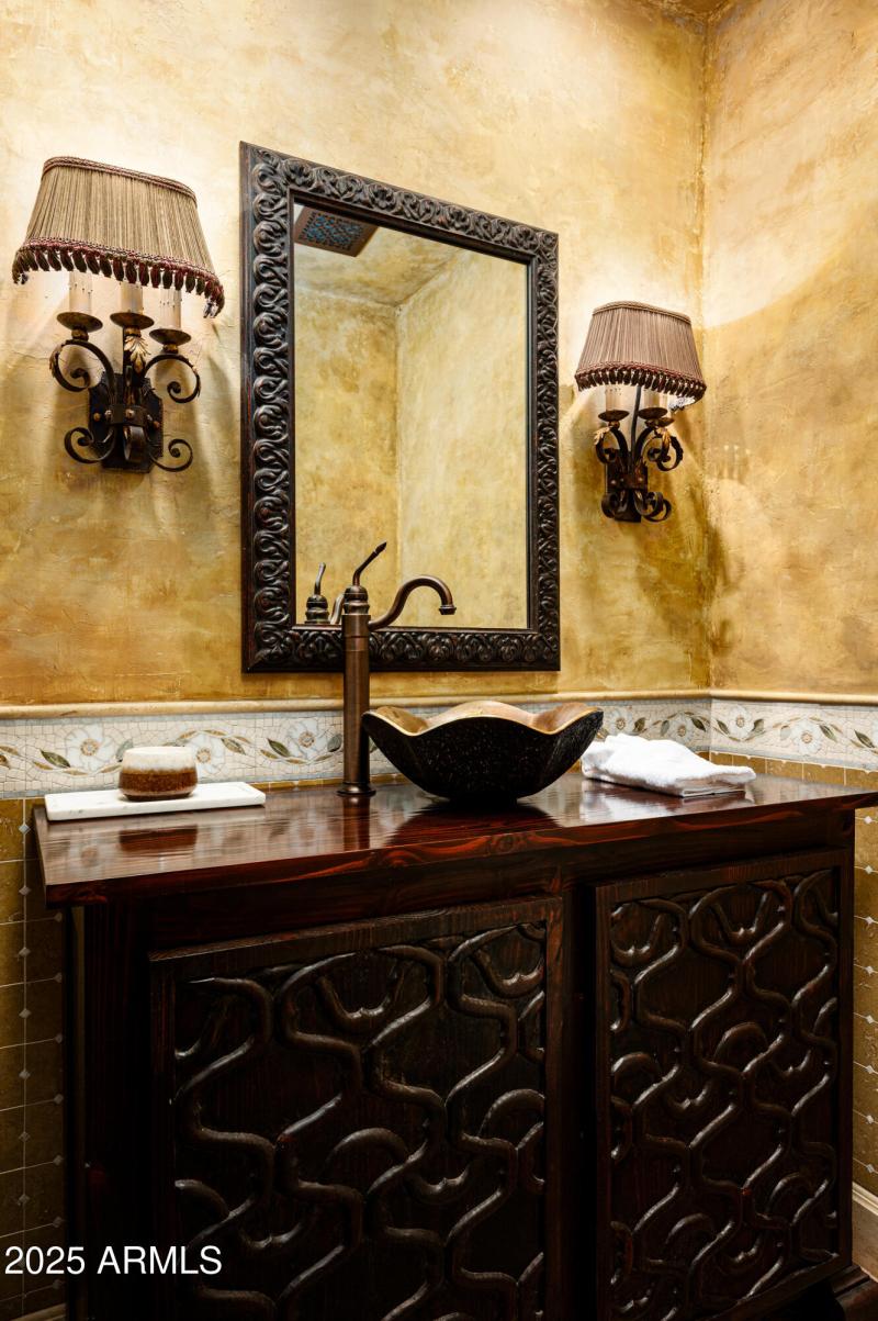 Powder bath