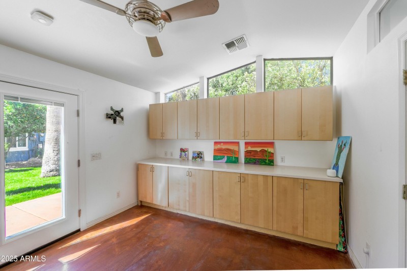 Studio / Bedroom 4