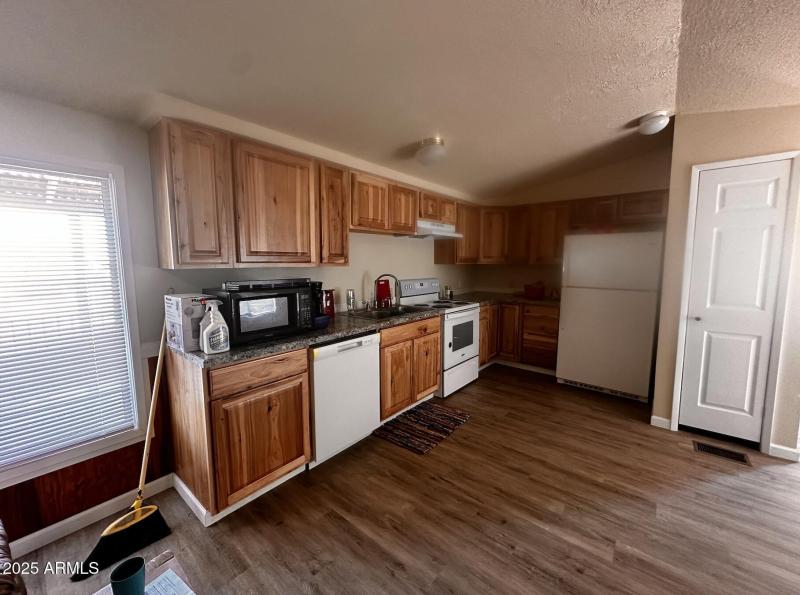 Screen Shot 2025-01-29 at 3.40.14 AM