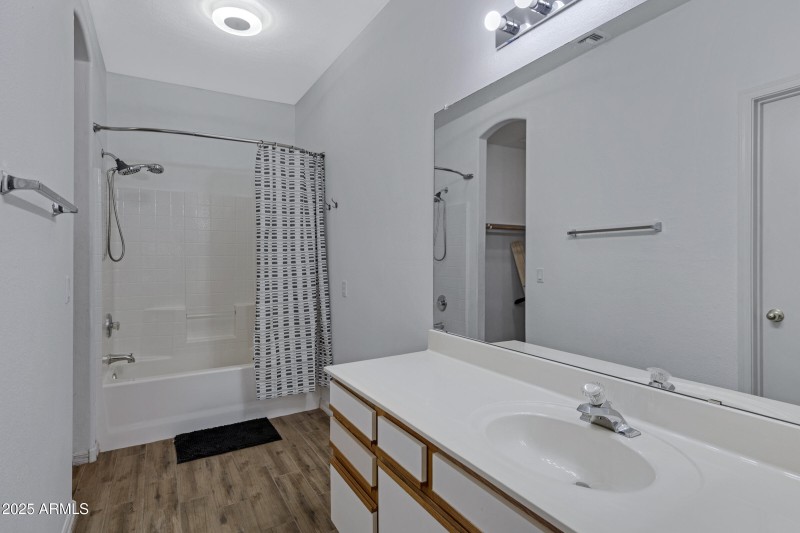 1650 S Crismon Rd #86-17