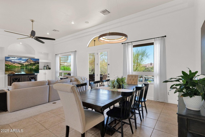 19-web-or-mls-P1188810