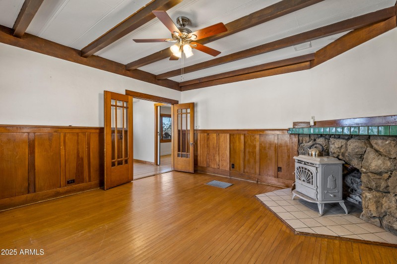 Living Room - 203