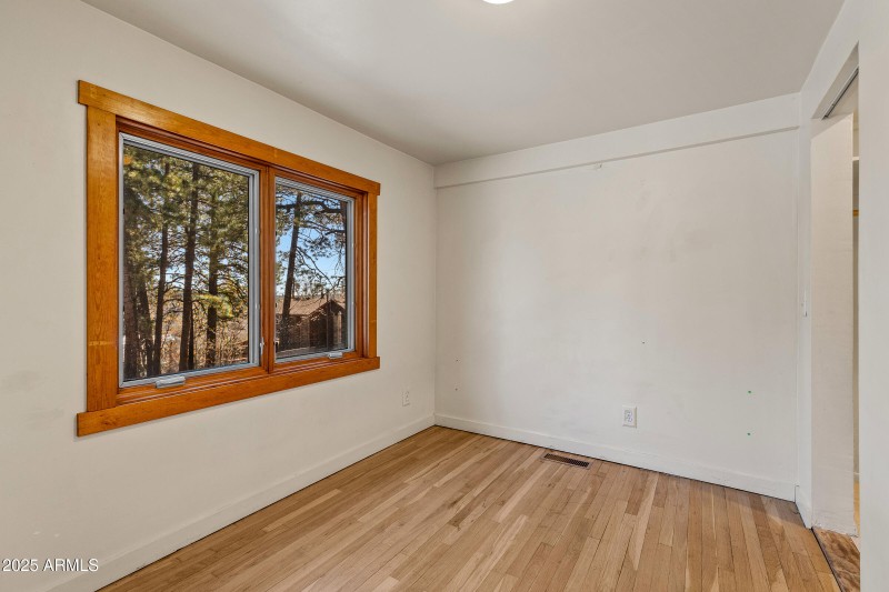Bedroom 1 - 203